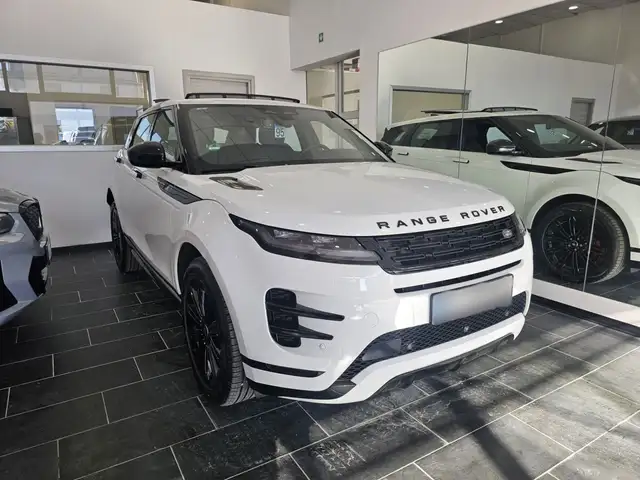 Land Rover Range Rover Evoque view 3
