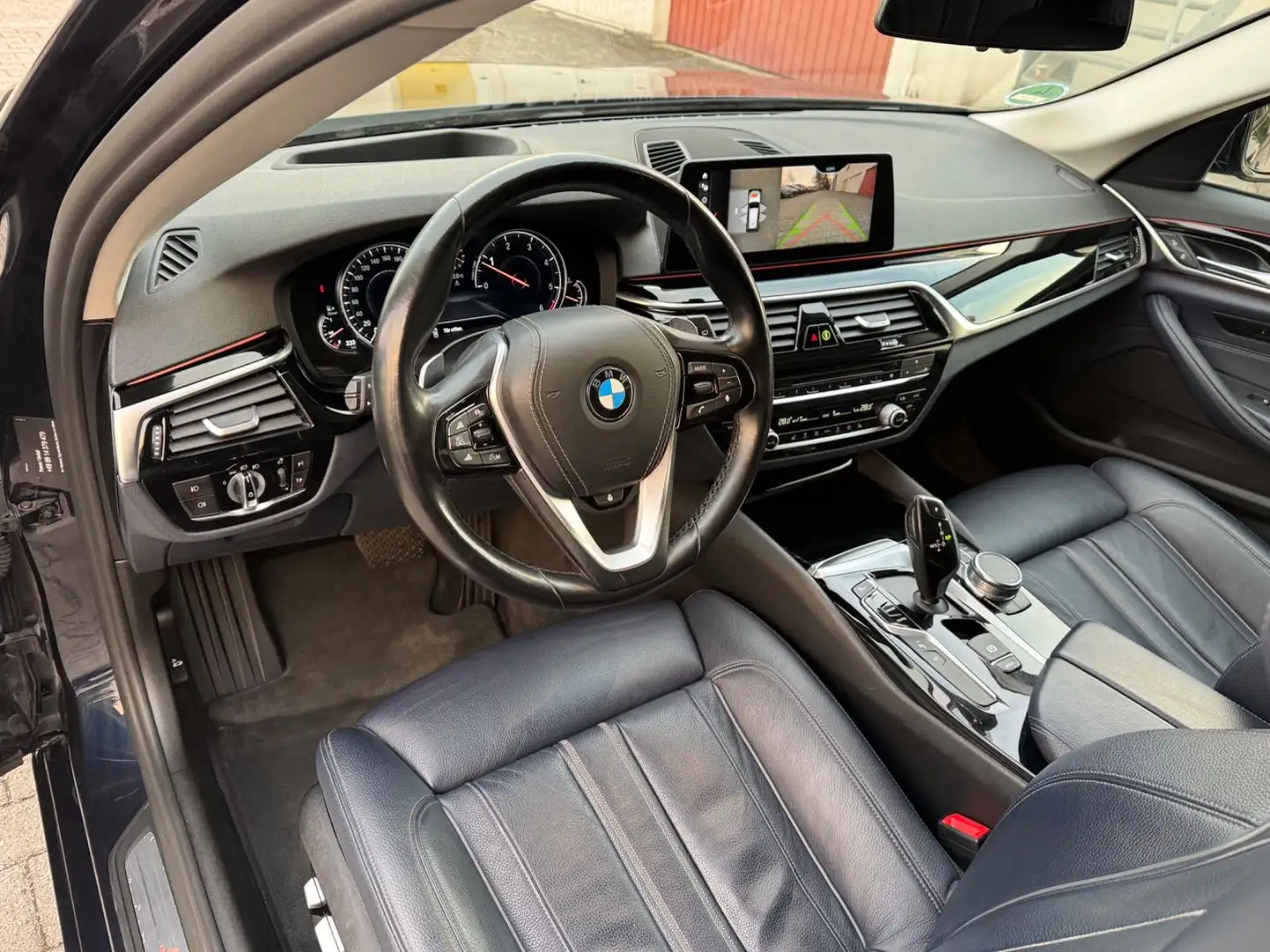 BMW 520 d xDrive Touring /Head-Up /Komfortsitze/AHK Bleu - 2