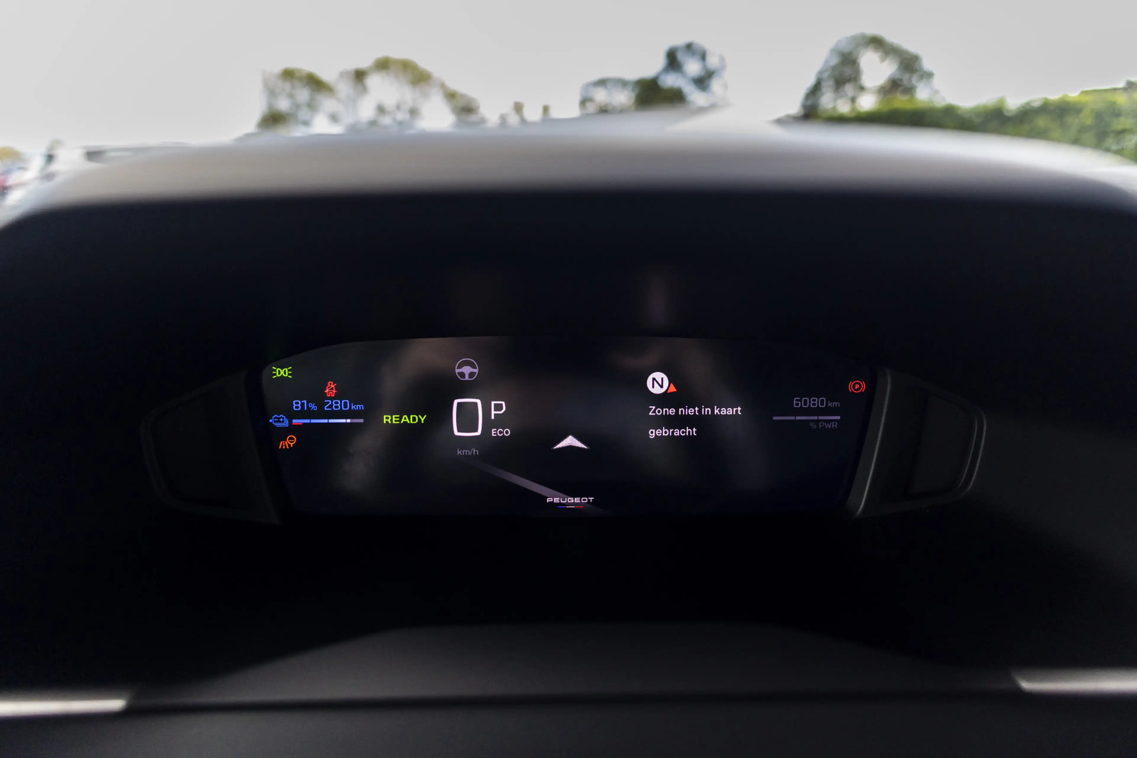 Peugeot e-2008 EV Active Pack 50 kWh | SOH 100% | LED | ACC | Car — photo 8