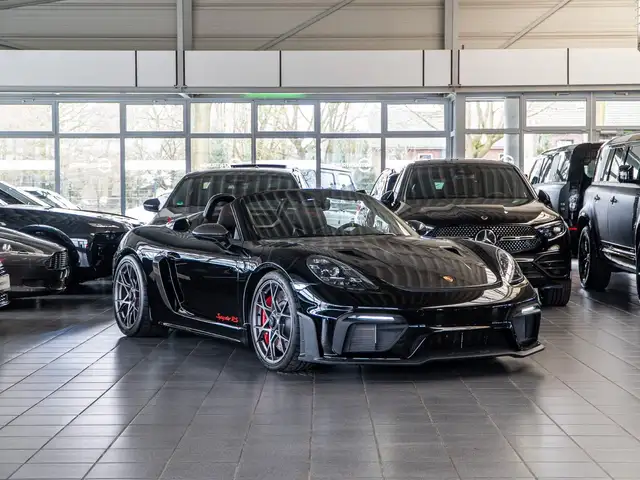 Porsche Boxster 718 Spyder RS Weissach Carbon Chrono
