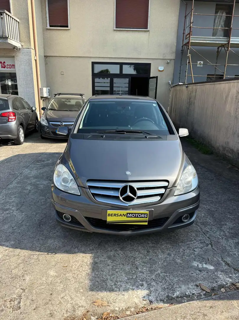 Mercedes-Benz B 180 BlueEFFICIENCY Executive Grigio - 2