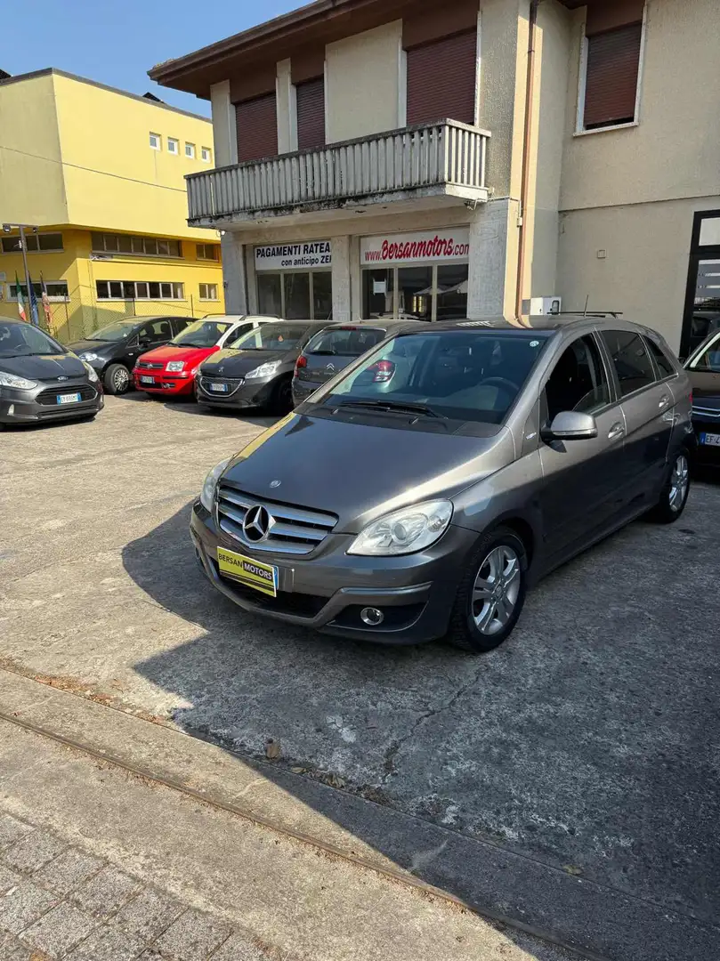 Mercedes-Benz B 180 BlueEFFICIENCY Executive Grigio - 1