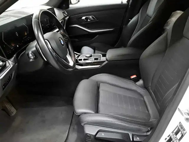 BMW 3 Series view 7