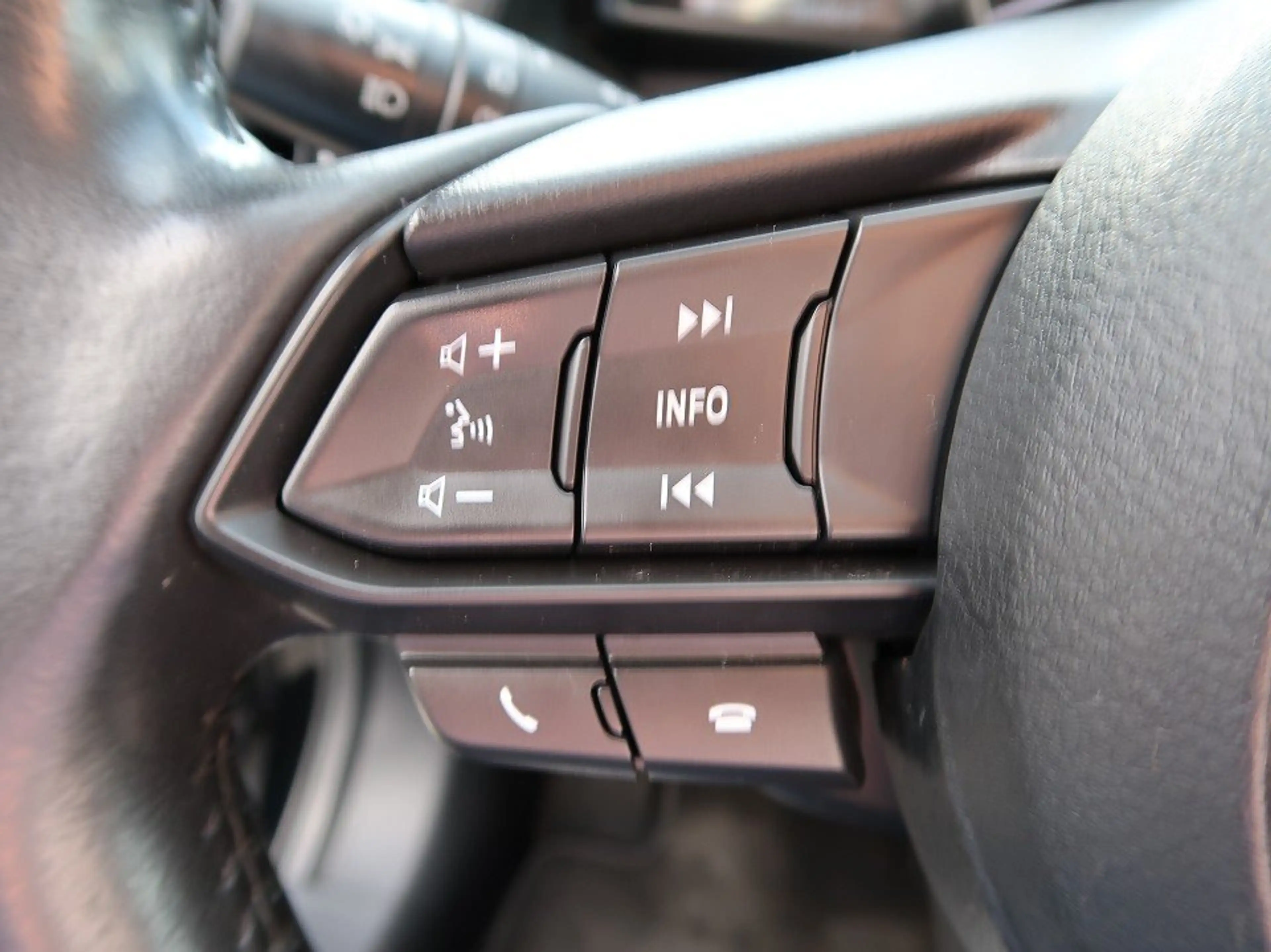 Mazda CX-3 SKYACTIV-G 121 *1.Hand nach TZ*Wartungen lückenlos — photo 13