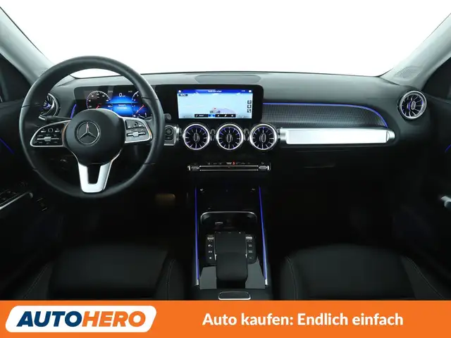 Mercedes-Benz GLB view 12