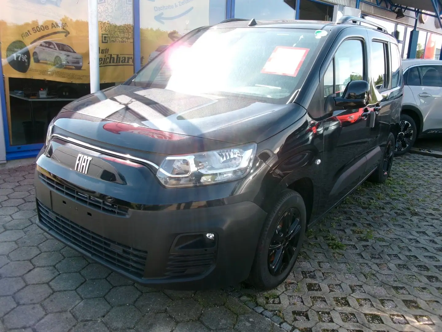 Fiat Doblo E-Doblo LAUNCH PACK 50kWh Schwarz - 1