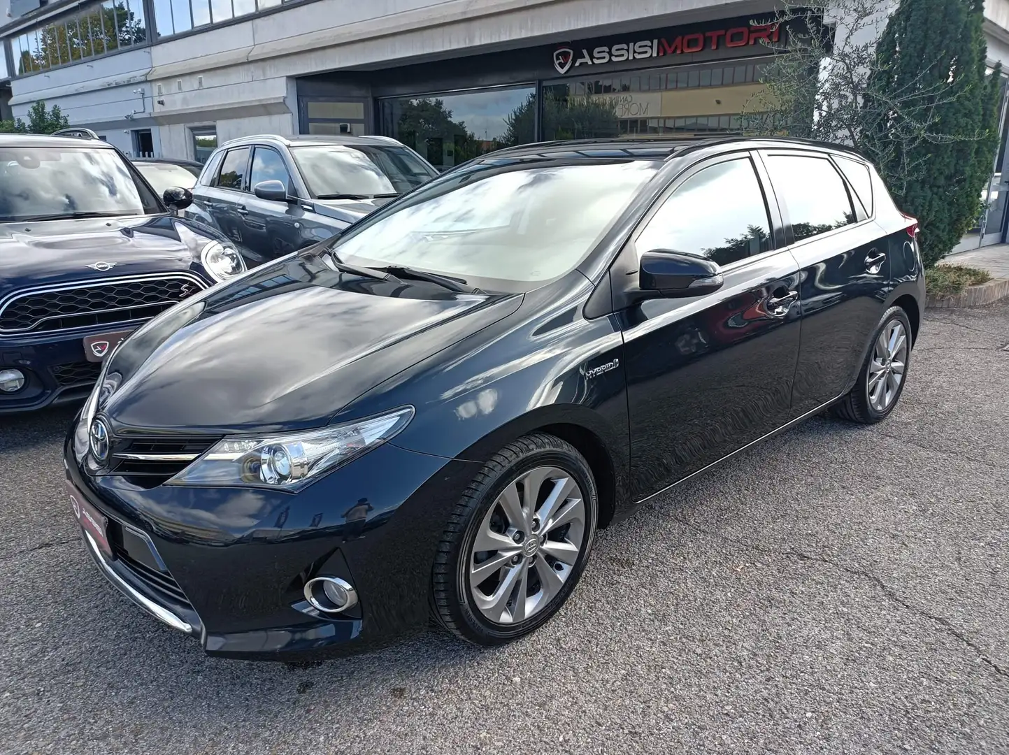 Toyota Auris Auris II 2013 5p 1.8h Active+ Negro - 1