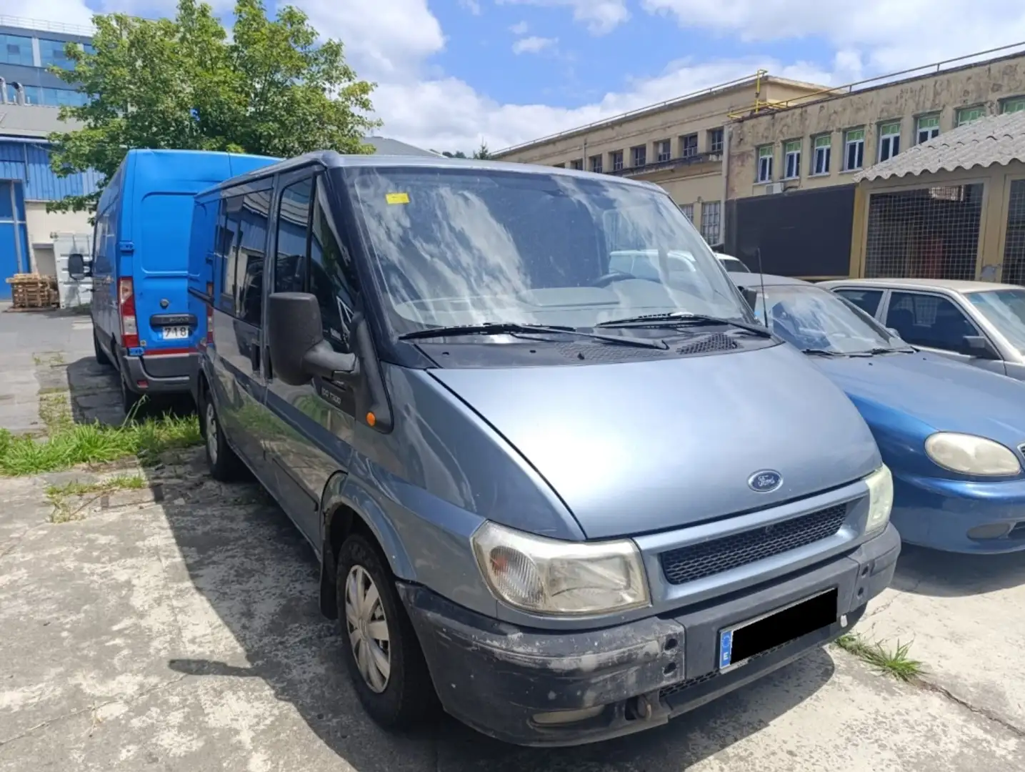 Ford Transit FORD Industrial  Manual de 4 Puertas Gris - 2