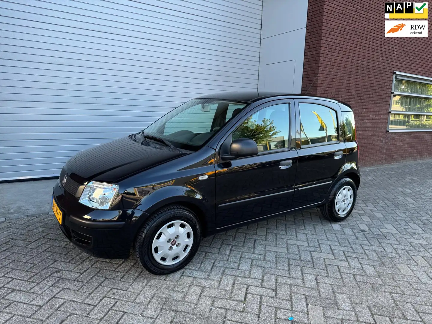 Fiat Panda 1.2 Airco Isofix 1e Eig Nap Uniek Zwart - 1