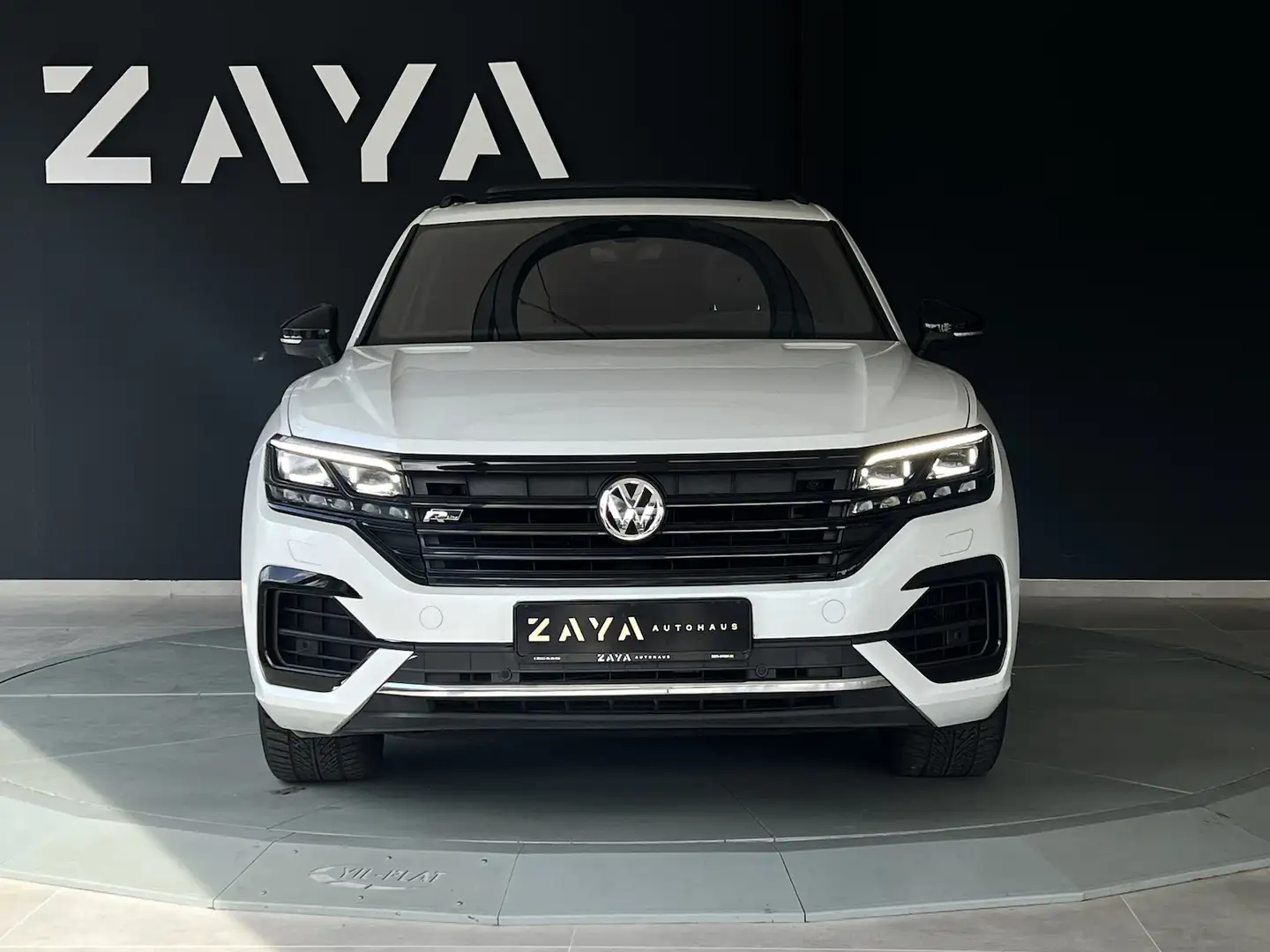 Volkswagen Touareg 3.0 TDI R-Line Black*VIRTUAL*PANO*LUFT* Білий - 2