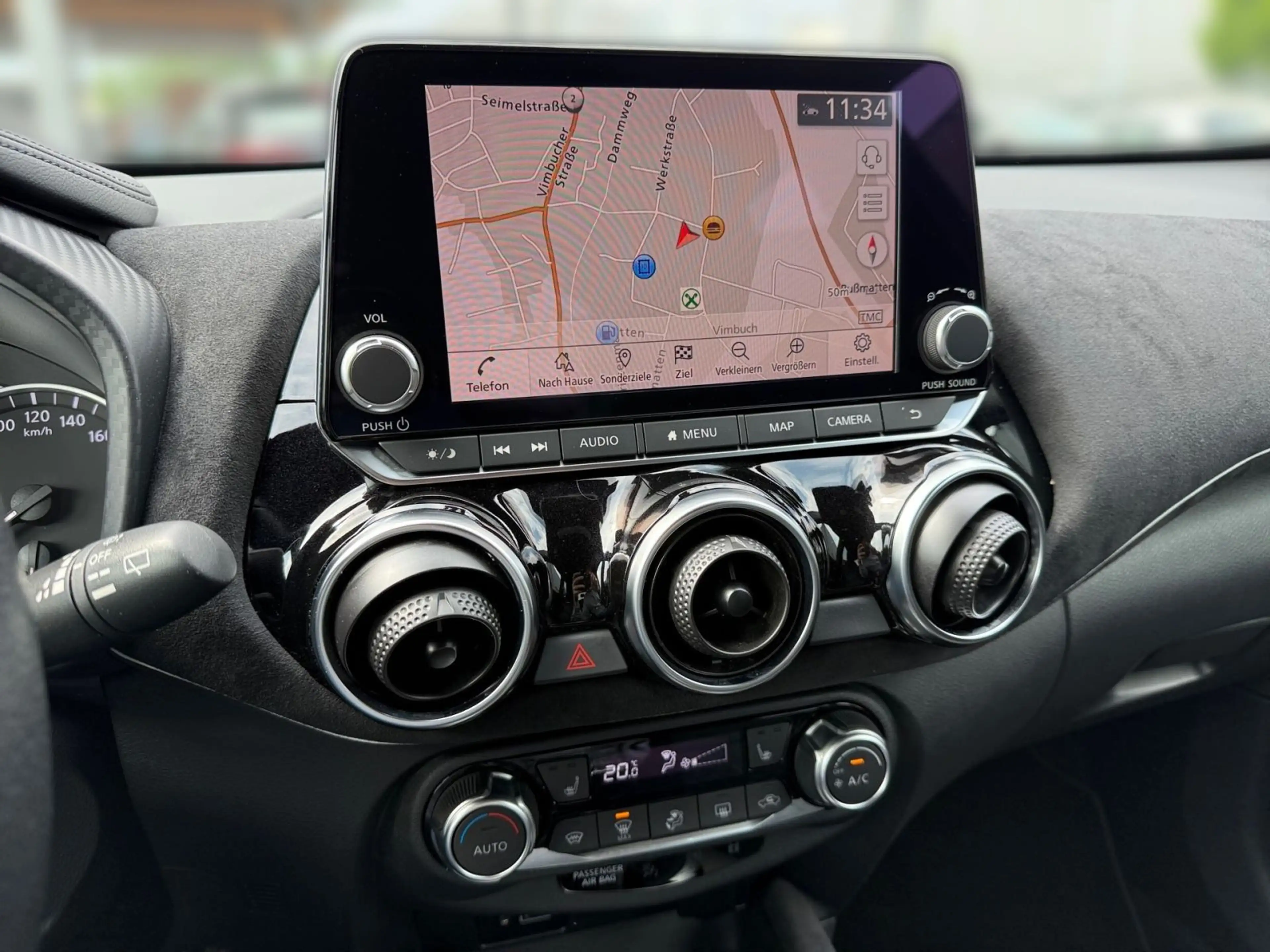 Nissan Juke 1.0 DIG-T N-Design — photo 15