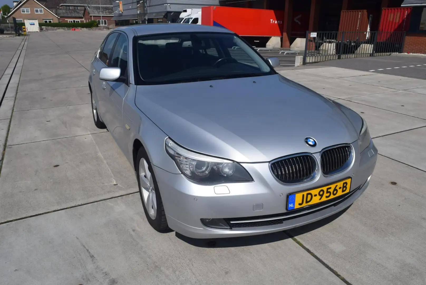 BMW 530 5-serie 530xi leer/sportstoelen/4 wiel aangedreven Grijs - 2