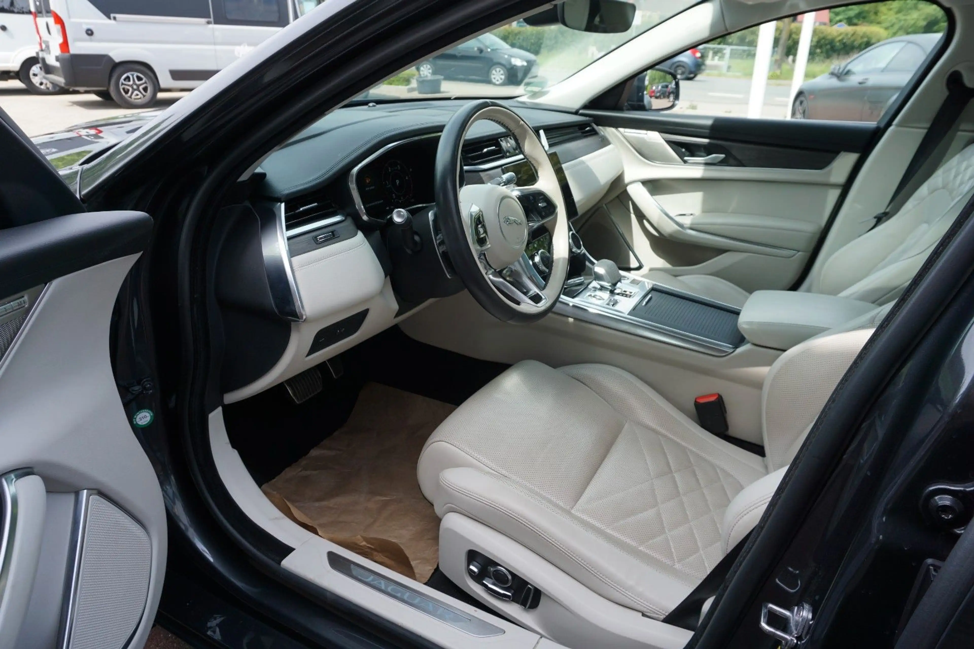 Jaguar XF Sportbrake SE*Head Up*Leder*Pano*360° — photo 13