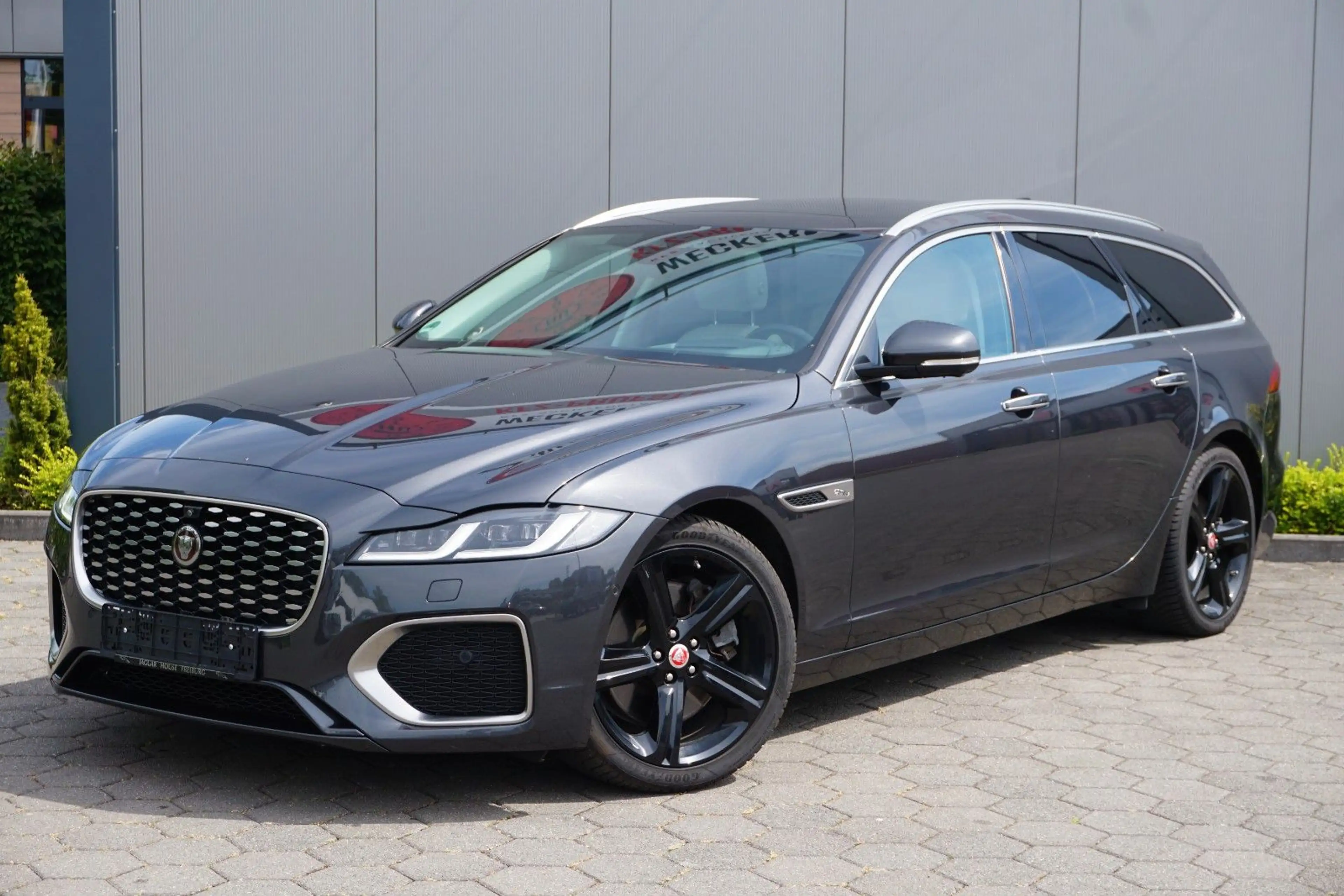 Jaguar XF Sportbrake SE*Head Up*Leder*Pano*360°