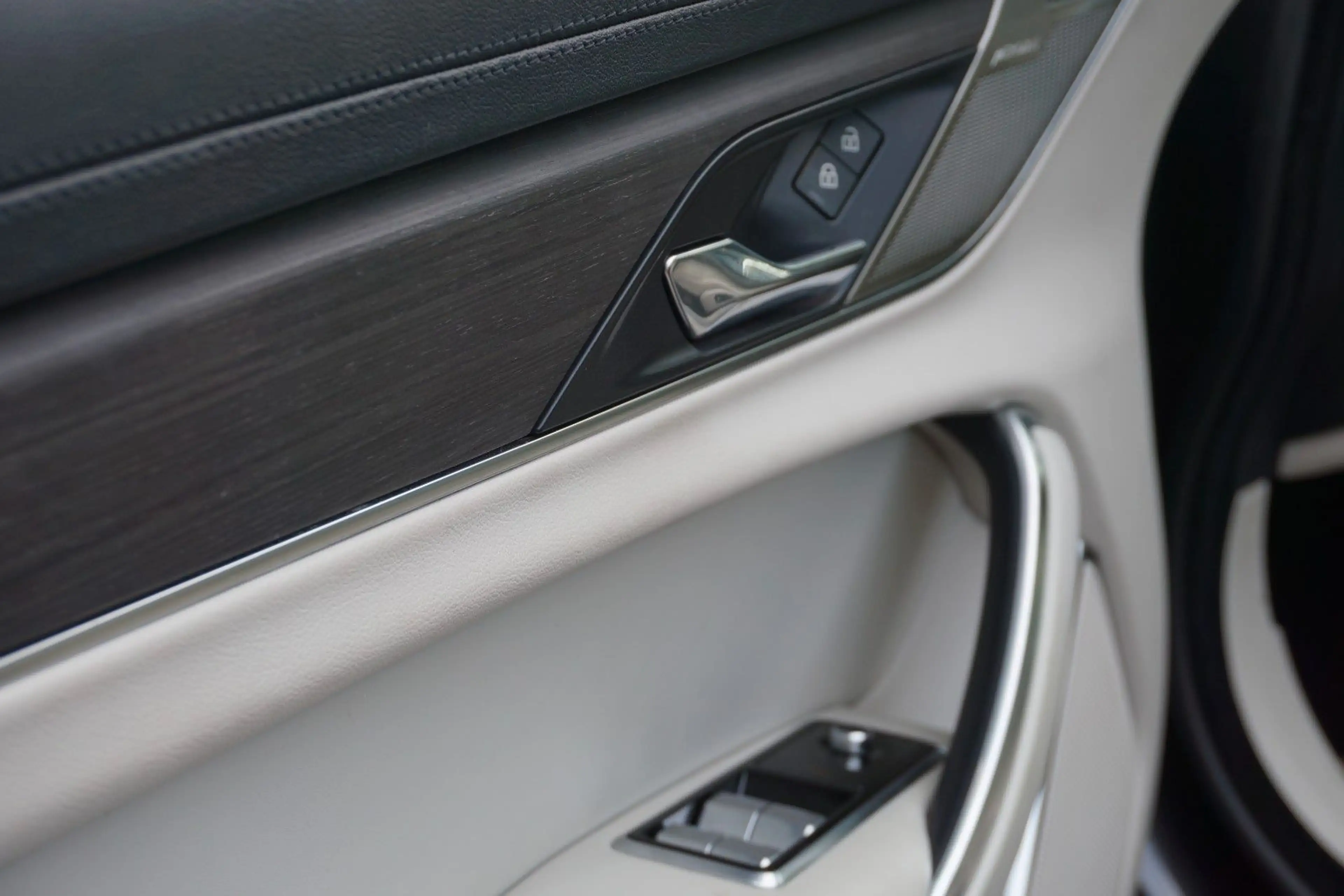 Jaguar XF Sportbrake SE*Head Up*Leder*Pano*360° — photo 12