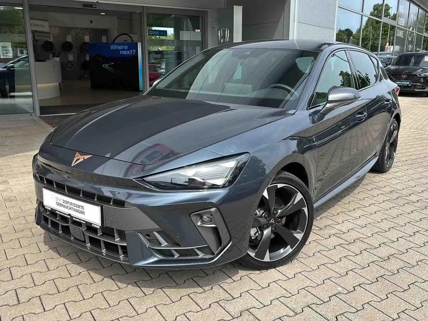 CUPRA Leon 1.5 eTSI DSG NAVI ALLWETTER KAMERA LED Grijs - 2