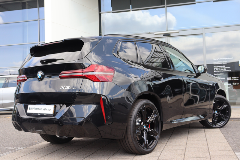 BMW X3 30e xDrive — photo 12