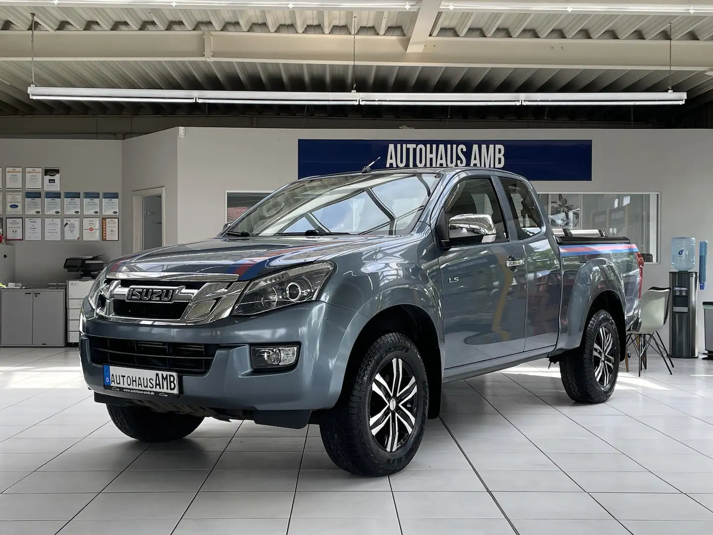 Isuzu D-Max 2.5 TD Aut. Space Cab LS 4WD PDC GRA Azul - 1
