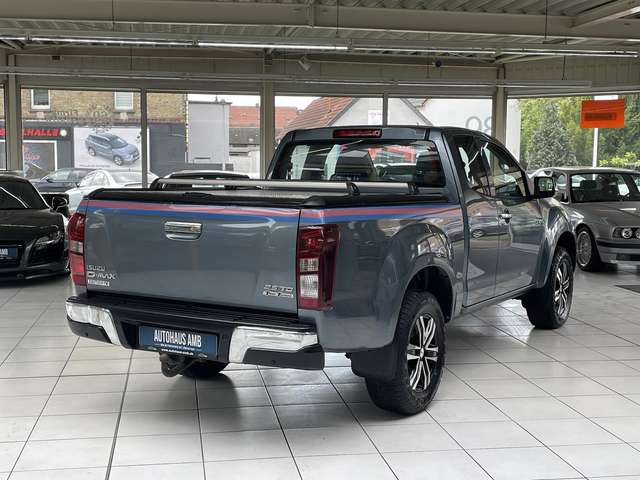 Isuzu D-Max 2.5 TD Aut. Space Cab LS 4WD PDC GRA