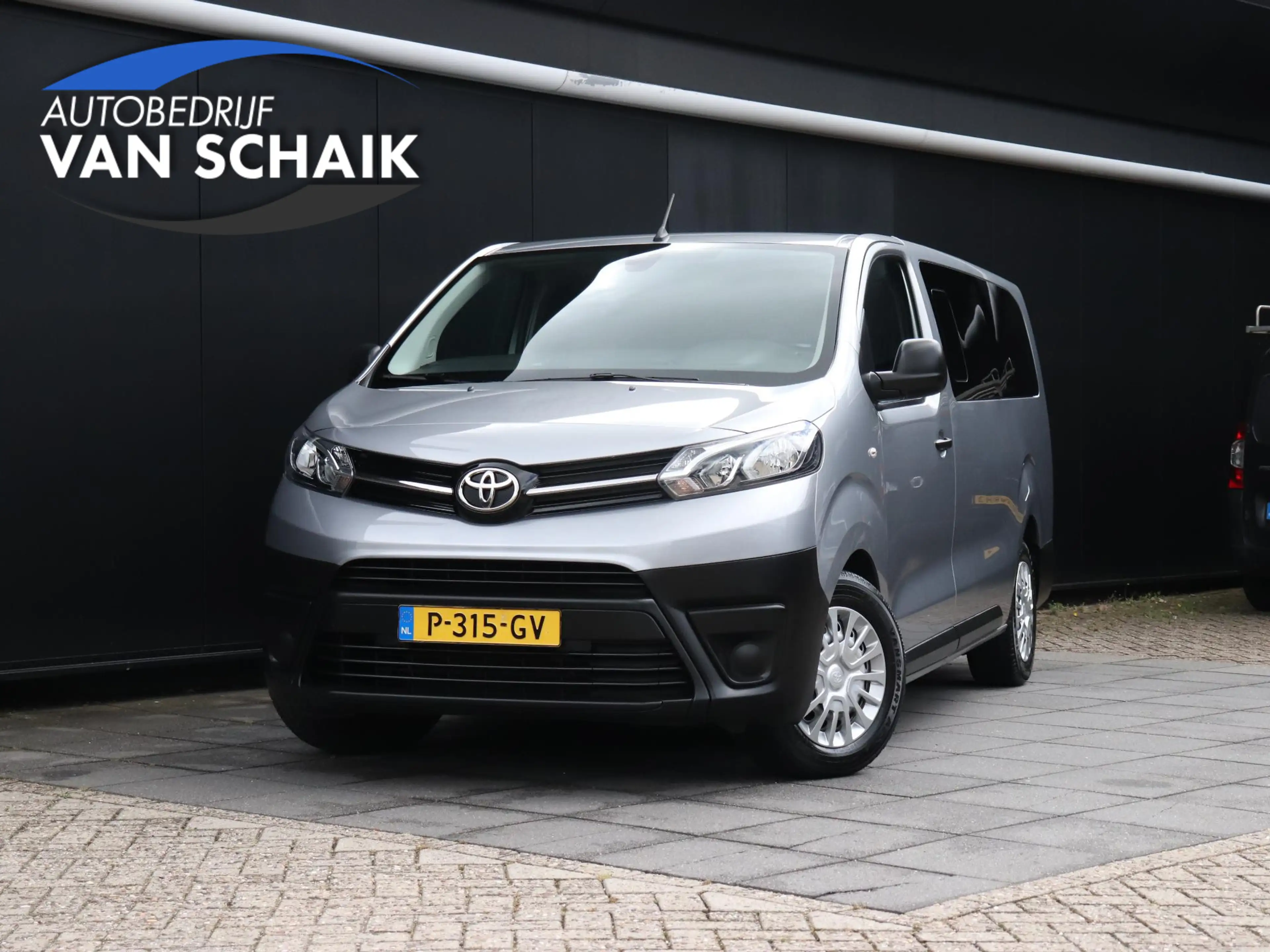 Toyota Proace Shuttle 1.5 D-4D Cool Long | 9 PERS. | CRUISE | NA