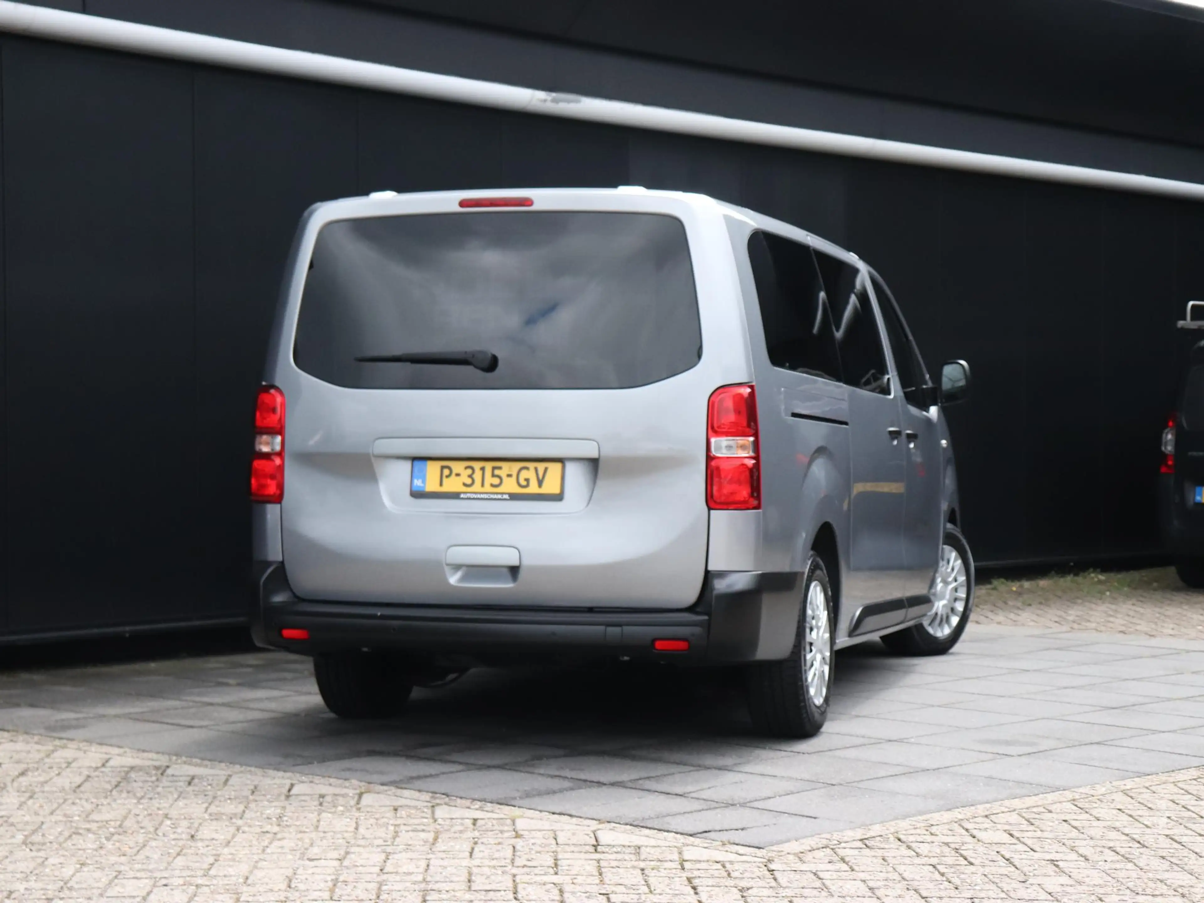 Toyota Proace Shuttle 1.5 D-4D Cool Long | 9 PERS. | CRUISE | NA — photo 3