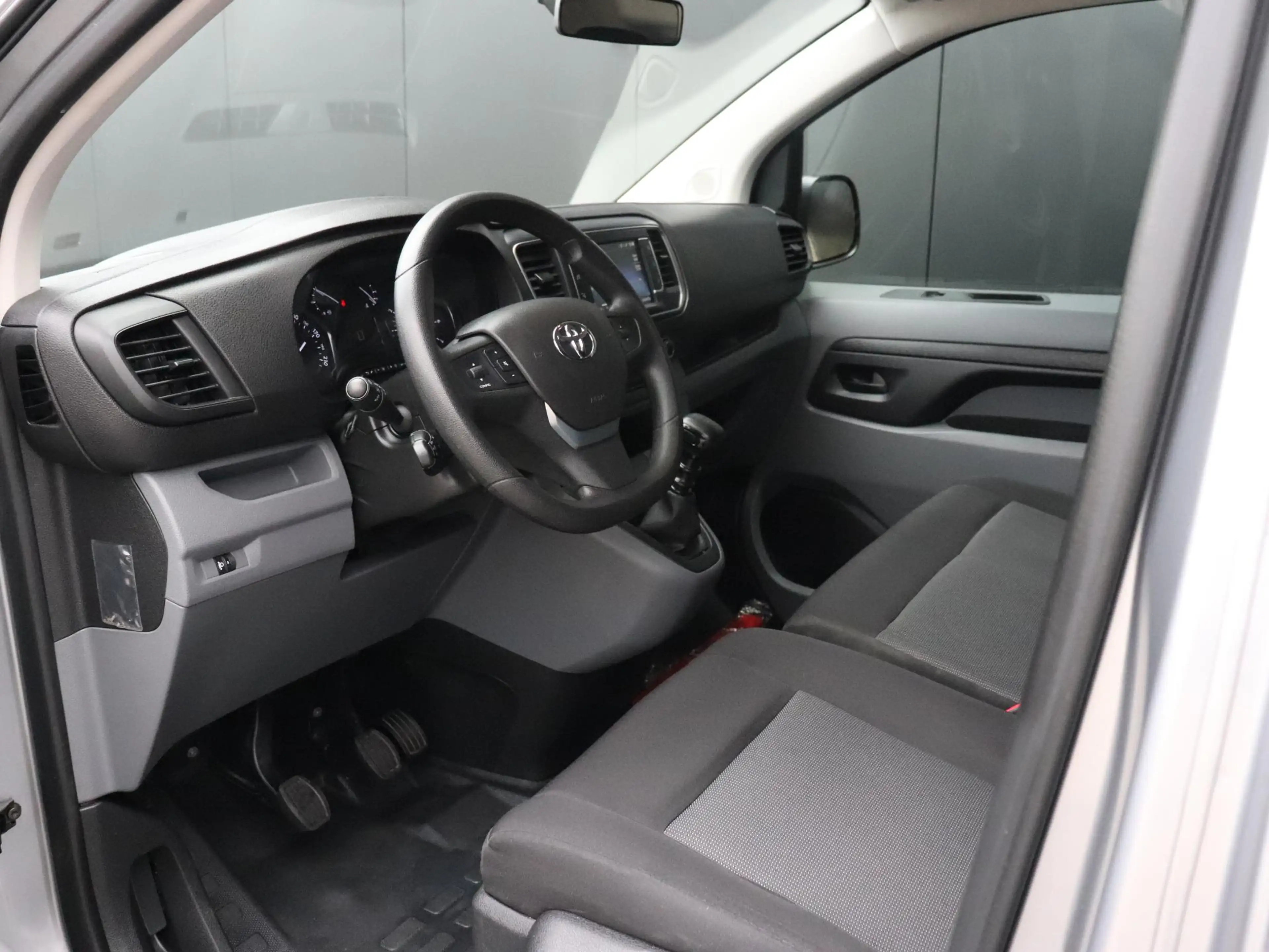 Toyota Proace Shuttle 1.5 D-4D Cool Long | 9 PERS. | CRUISE | NA — photo 11