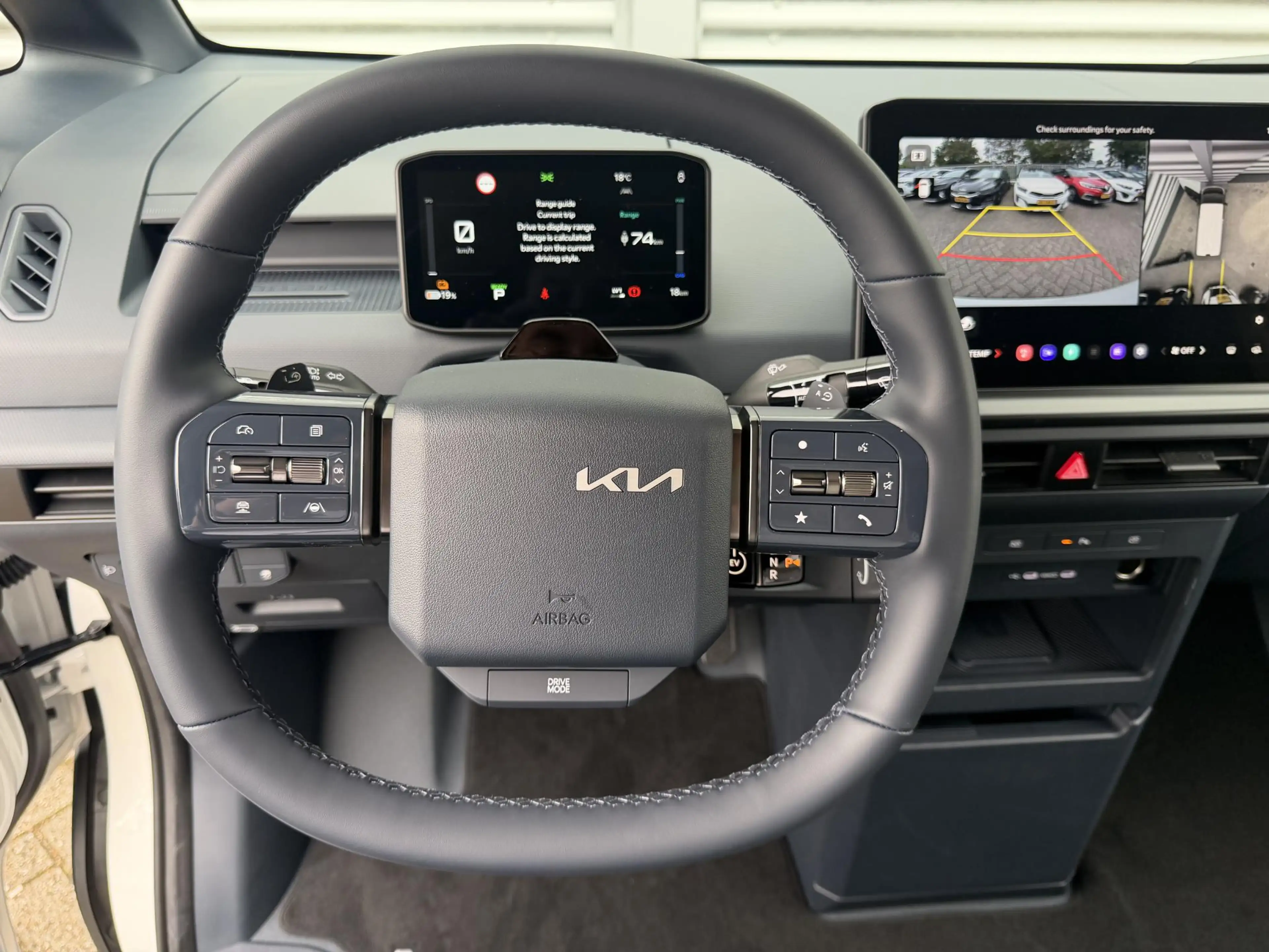 Kia PV5 Cargo 71,2 kWh 163pk L2H1 Elite | 360 Camera | Stoel/Stu — photo 15