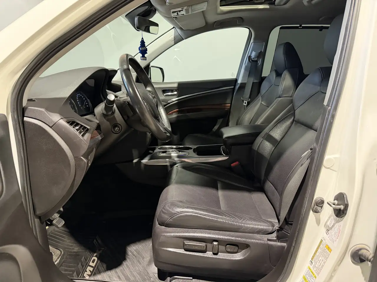 Acura MDX снимка Acura MDX