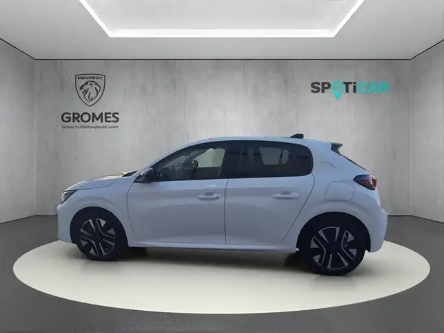 Peugeot 208 view 6