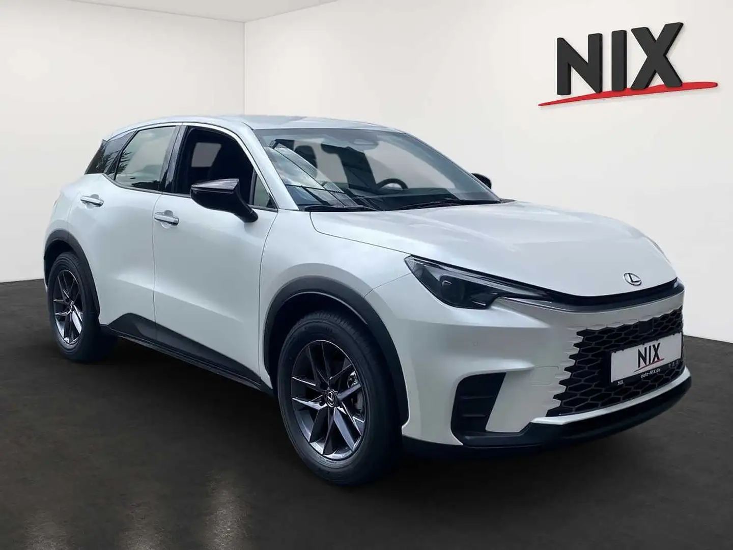 Lexus LBX 1.5 Hybrid Basis + Komfortpaket Weiß - 2