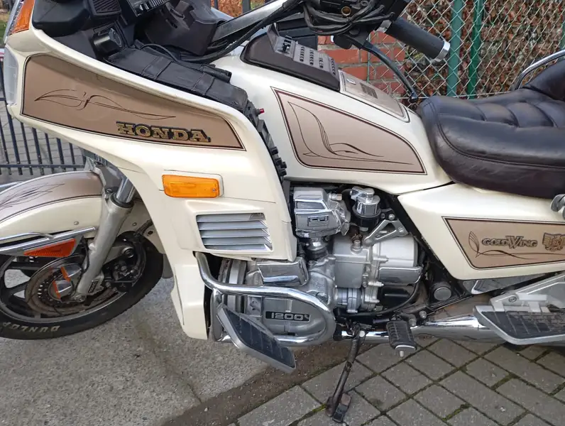 Honda GL 1200 - foto 4