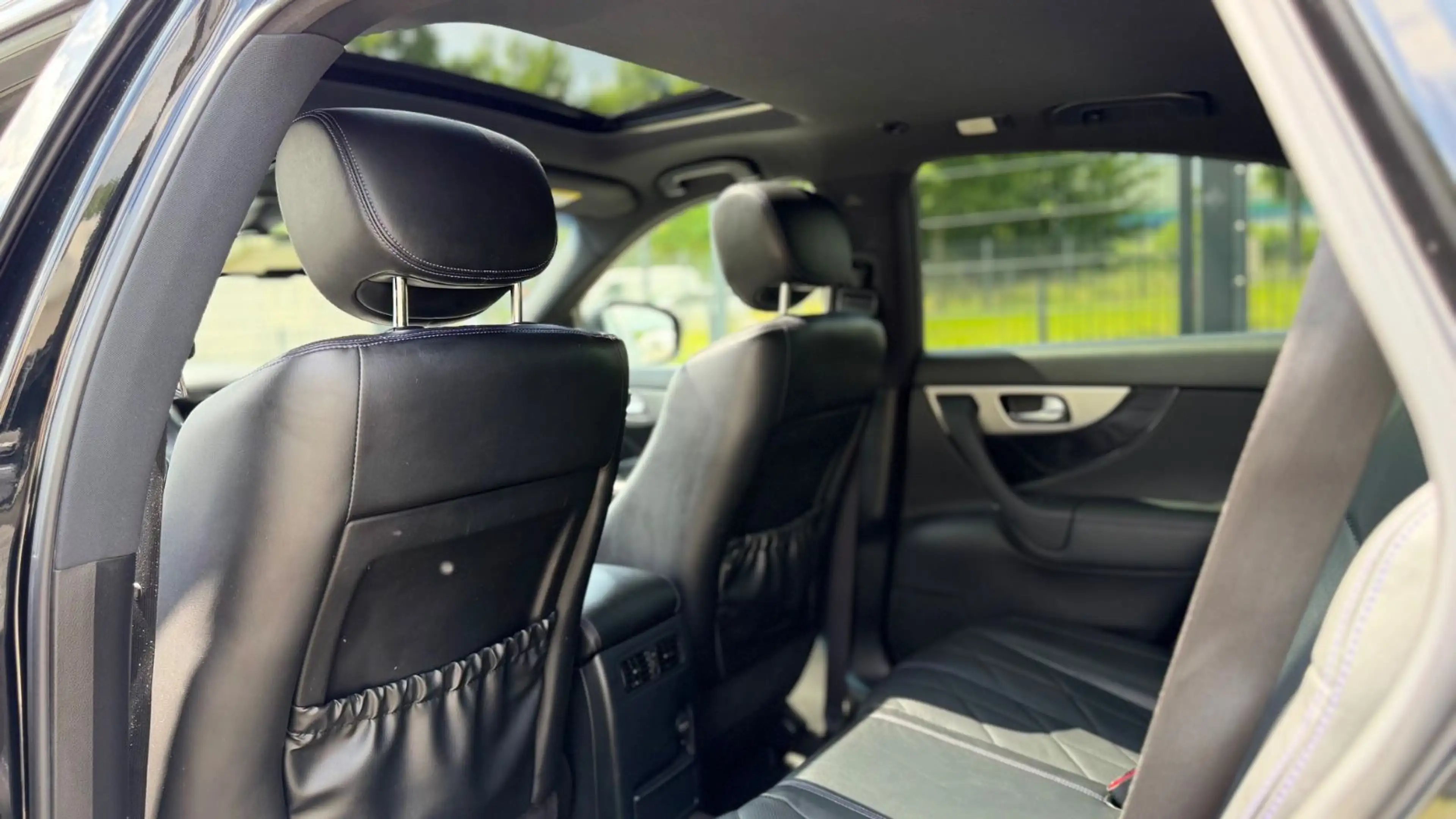 Infiniti QX70 3.7 S Autom./Navi+/SD/Leder/Bi-Xen/EURO6 — photo 13