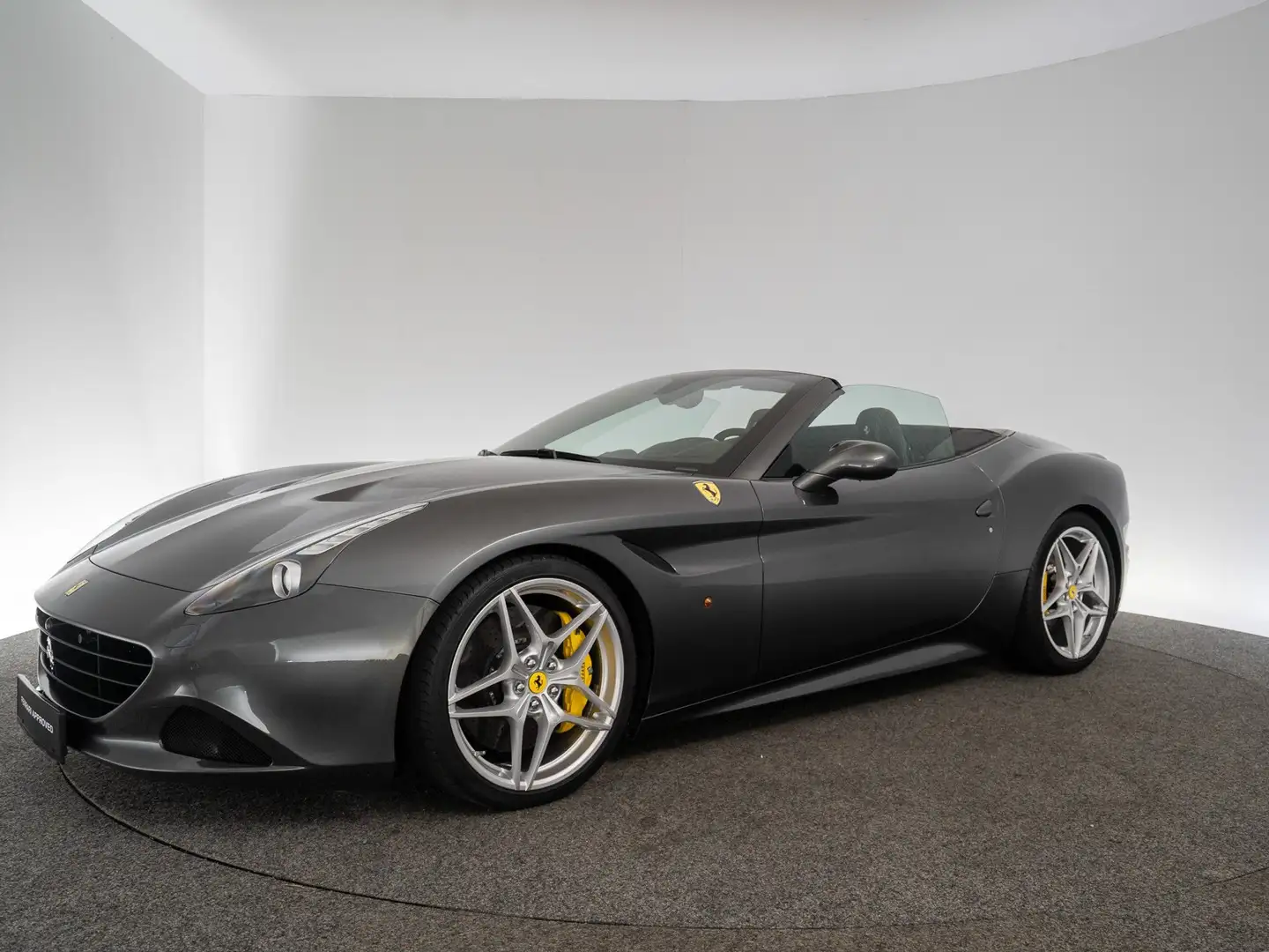 Ferrari California T FERRARI SINGEN Gümüş rengi - 1