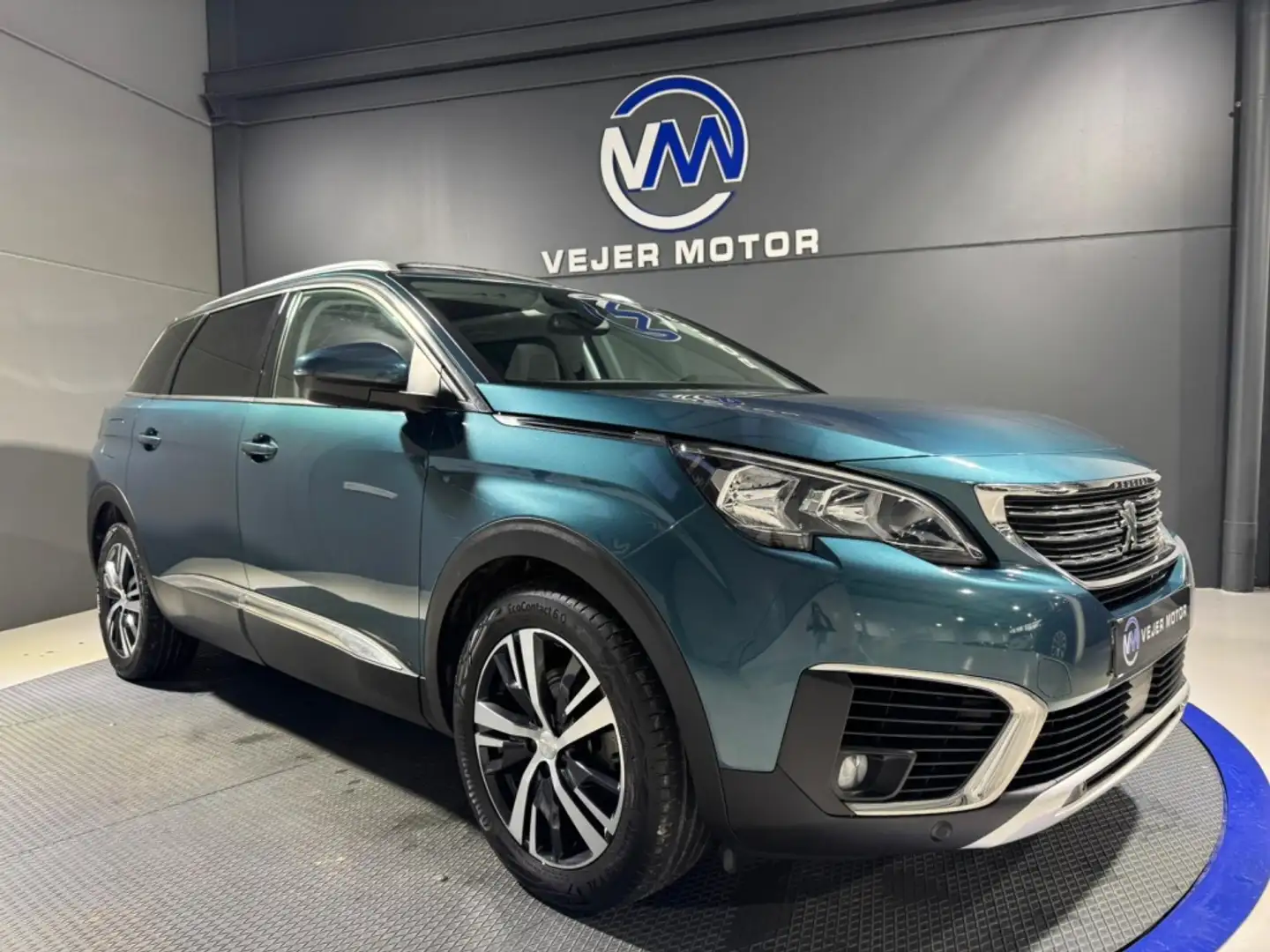 Peugeot 5008 1.5BlueHDi S&S Allure 130 Blau - 1