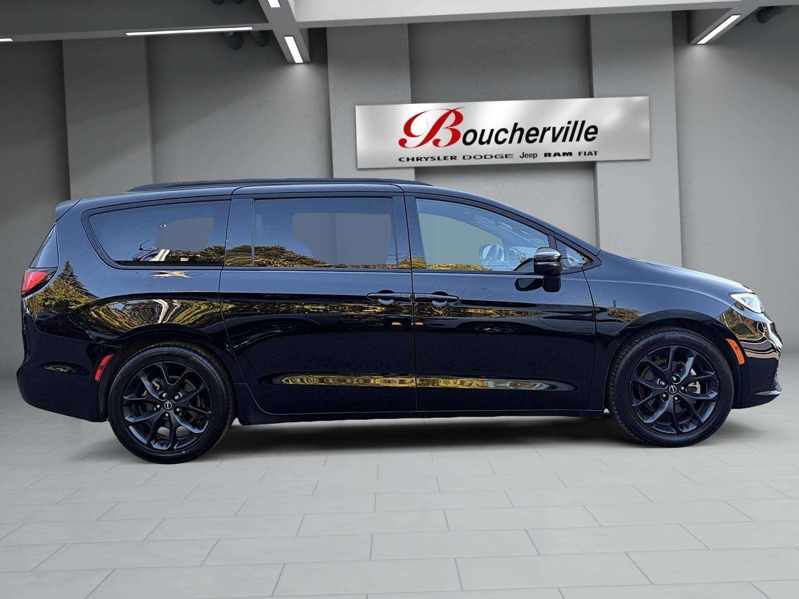 2025 Chrysler Pacifica