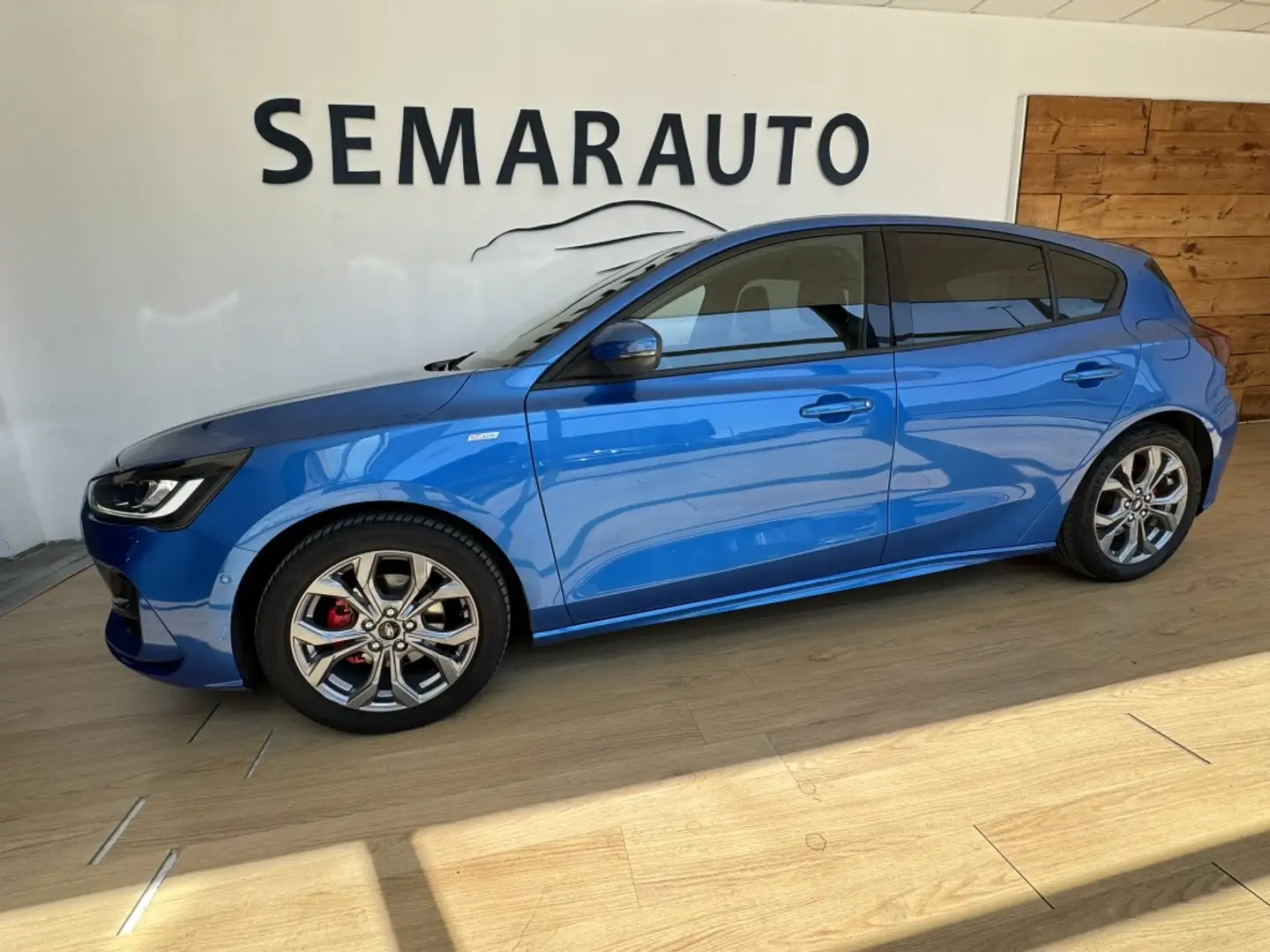 Ford Focus 1.0 Ecoboost MHEV ST-Line Style SIP 125 Azul - 1
