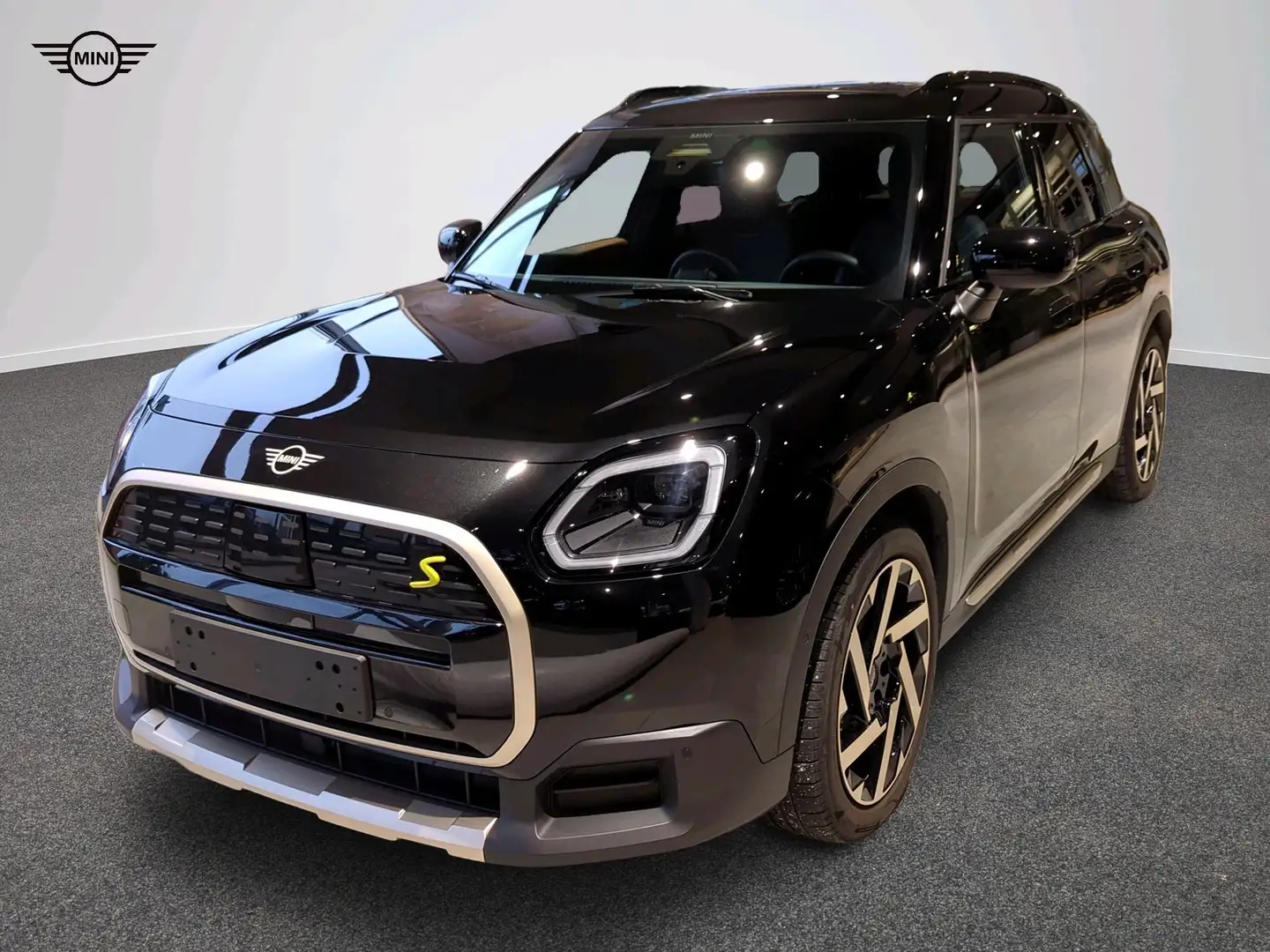 MINI Countryman SE All4 Favoured Trim Noir - 1