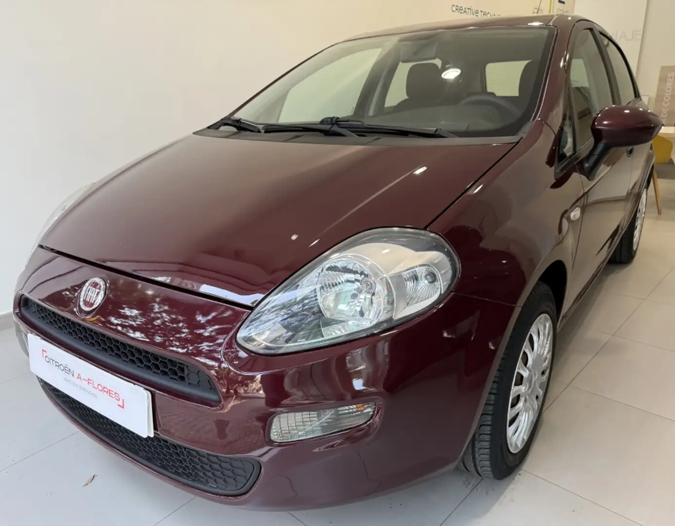 Fiat Punto 1.4 S&S Easy Burdeos - 1