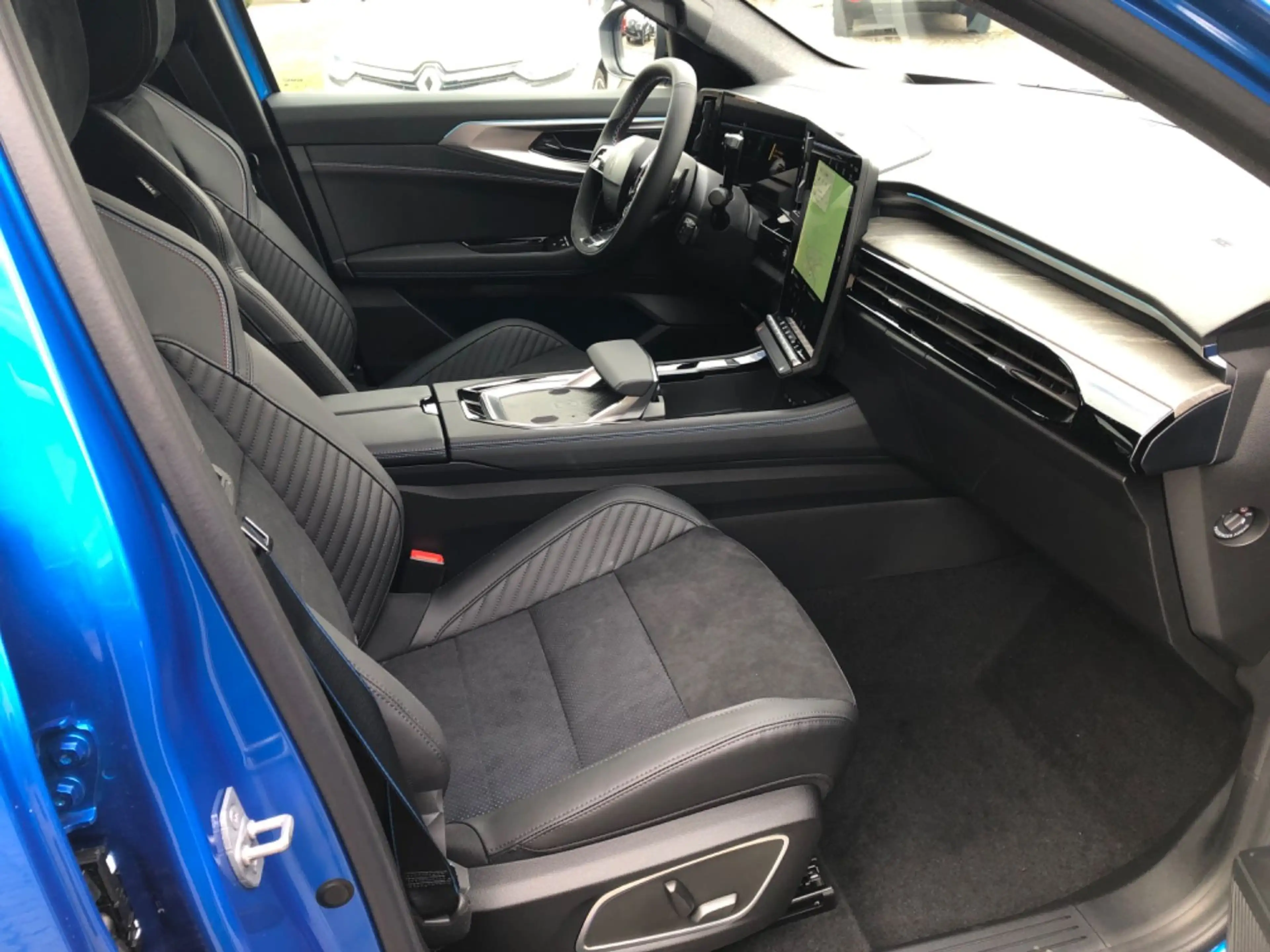 Renault Rafale 200 E-Tech Full Hybrid Esprit Alpine — photo 2