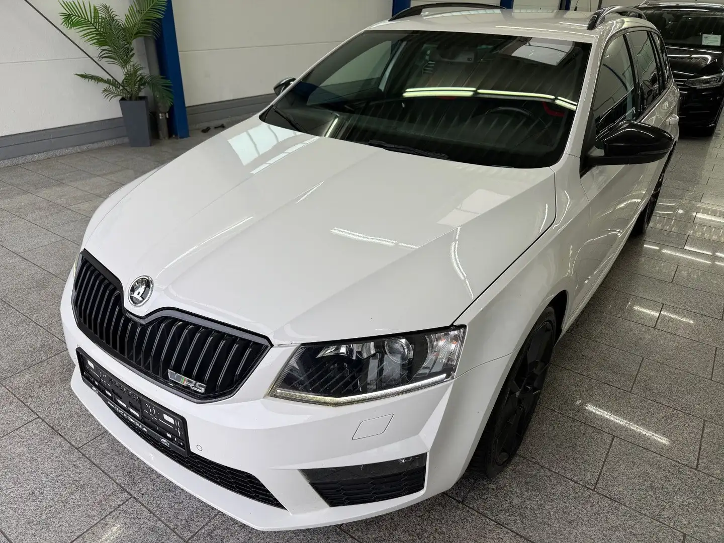 Skoda Octavia 2.0 TDI*RS*AUTOM*CHALL*NAV*TMP*BI-XN*LED Blanc - 2
