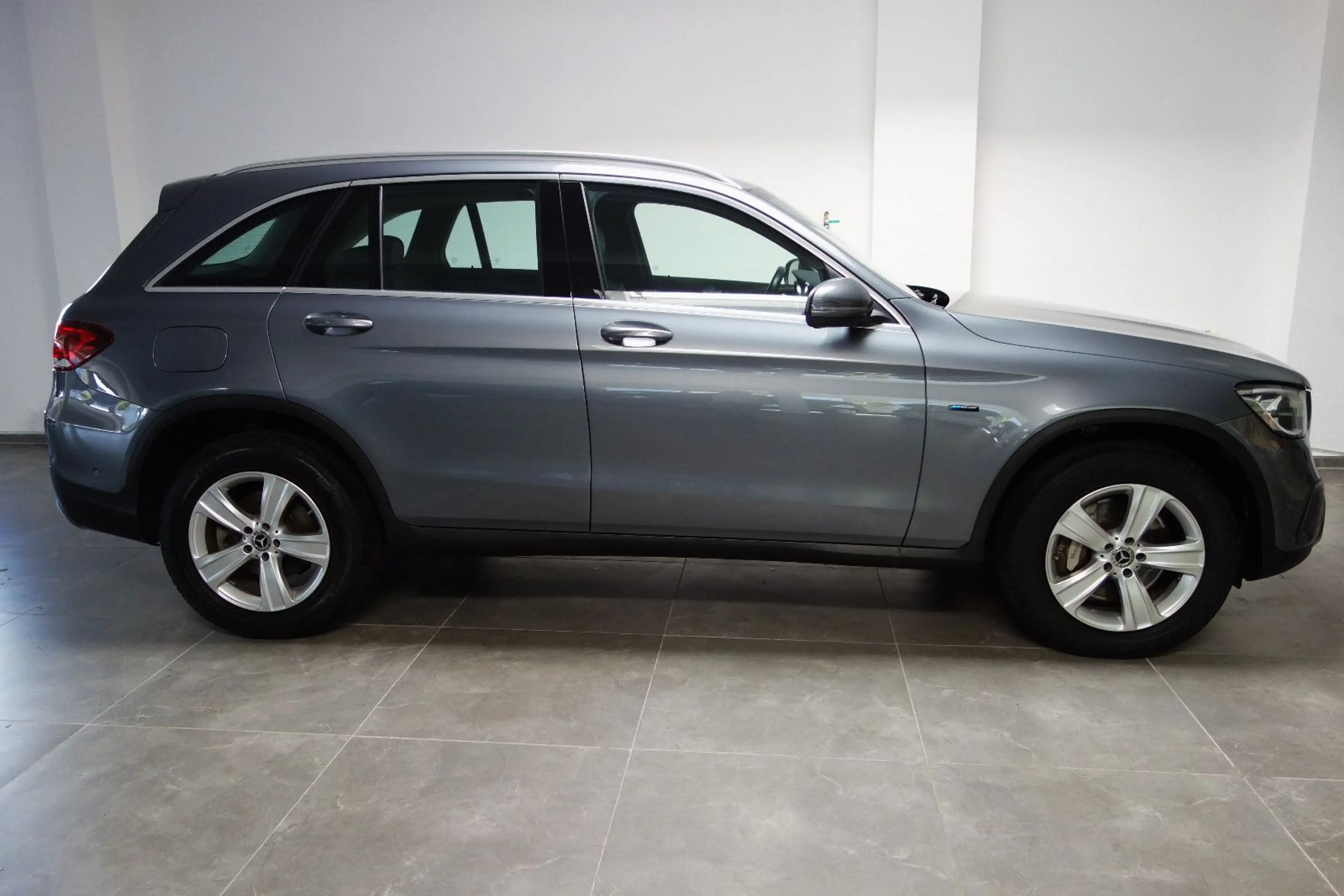 Mercedes-Benz GLC 300 de Leder/MBUX/HUD/9G/LED/ Offroad-Paket — photo 3