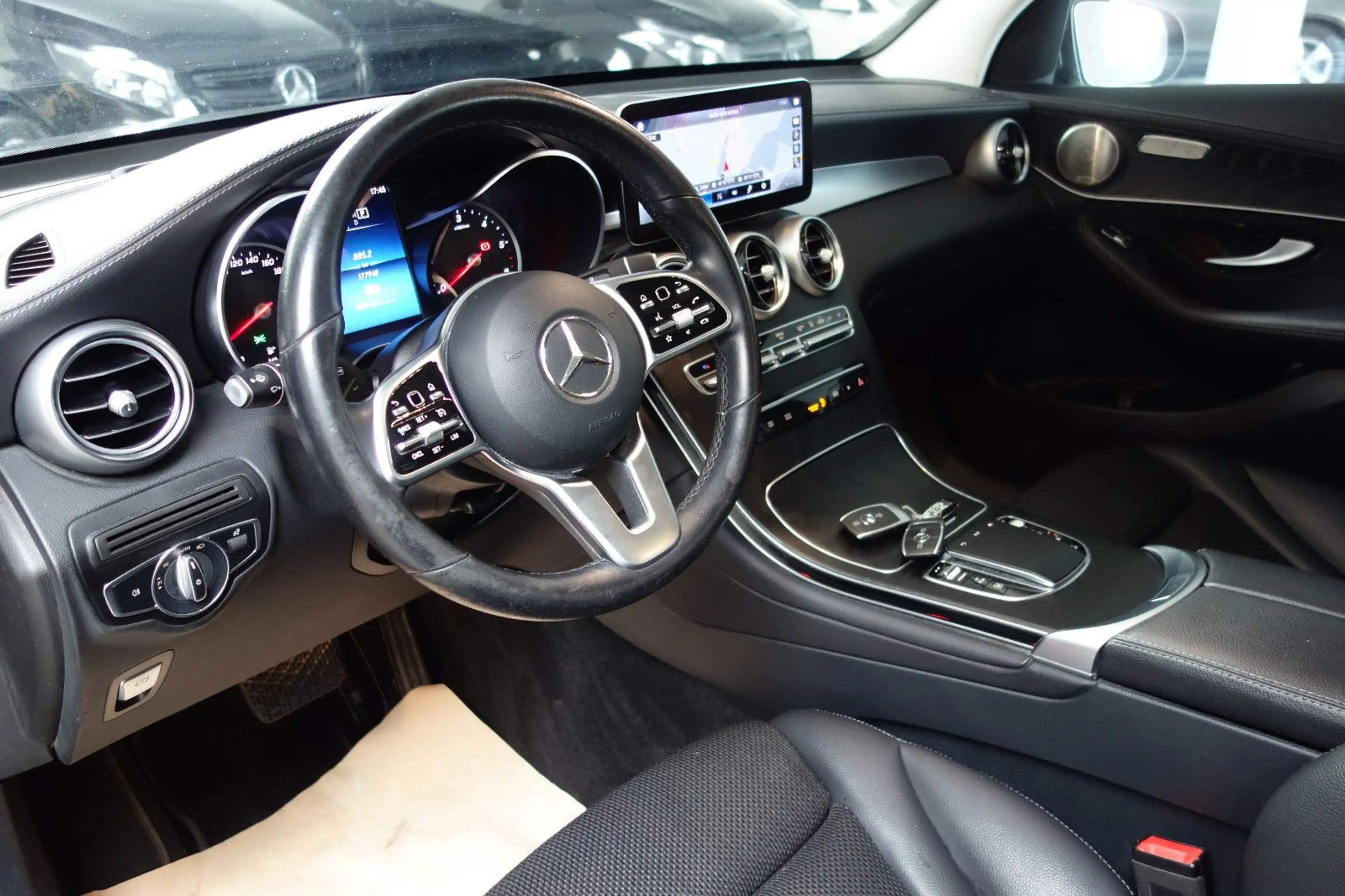 Mercedes-Benz GLC 300 de Leder/MBUX/HUD/9G/LED/ Offroad-Paket — photo 15