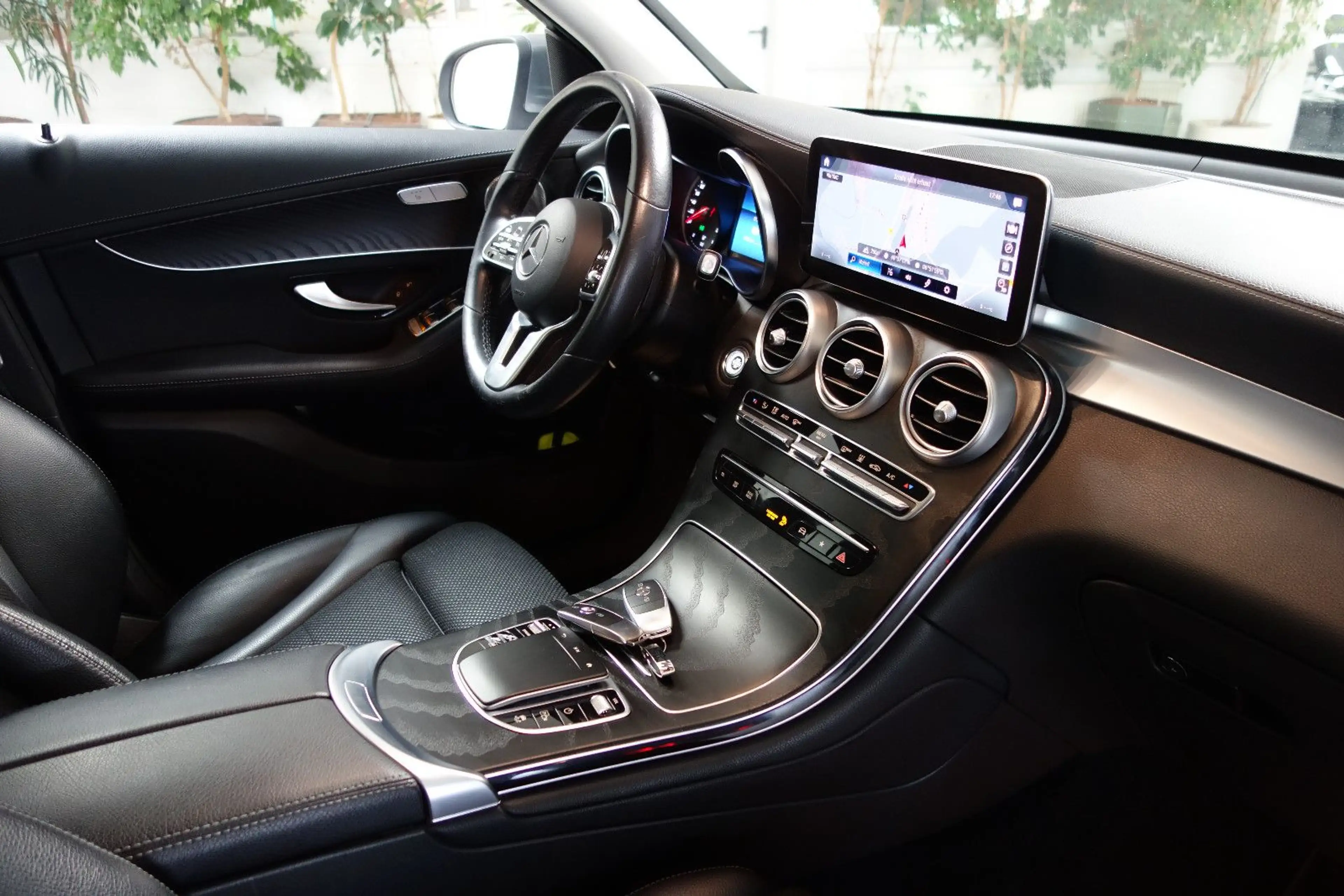 Mercedes-Benz GLC 300 de Leder/MBUX/HUD/9G/LED/ Offroad-Paket — photo 12