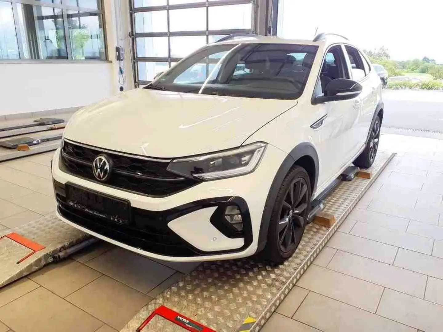 Volkswagen Taigo R-Line1.5TSI DSG Matrix Navi AHK SHZ PDC Blanc - 1