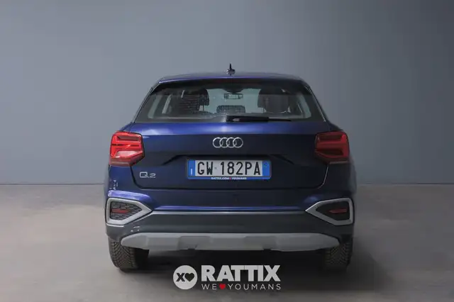 Audi Q2 view 5