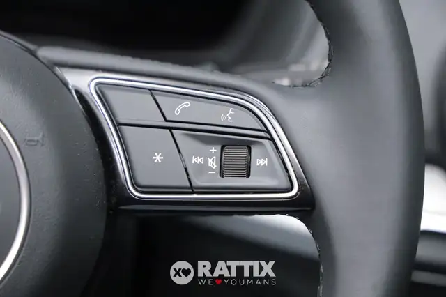 Audi Q2 view 11