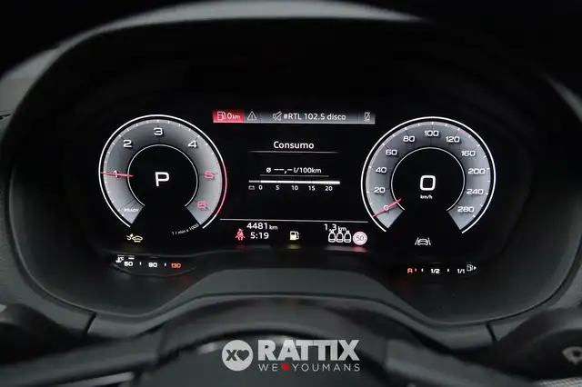 Audi Q2 view 15