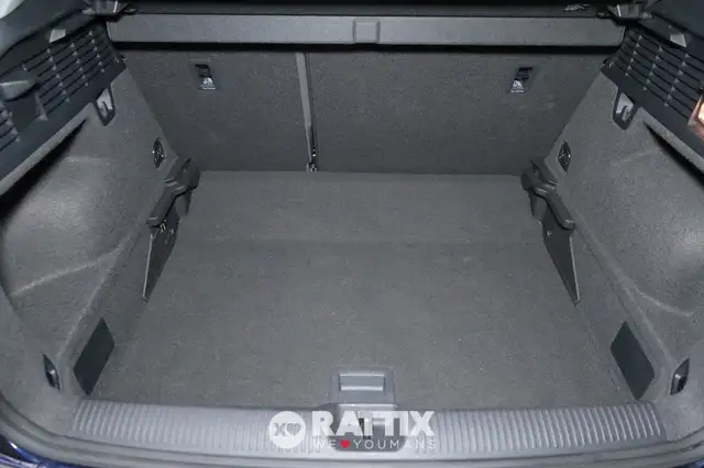 Audi Q2 view 6
