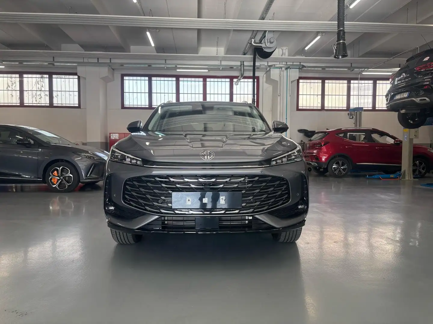 MG HS NEW HS PHEV COM - Sterling silver Grigio - 2