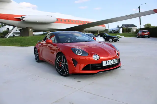 Alpine A110 TURBO \S\ 300 CV \PACK AERO\ I-COKPIT RE TOIT CARBONE JA 18 BOITE AUTO+ PALETTES